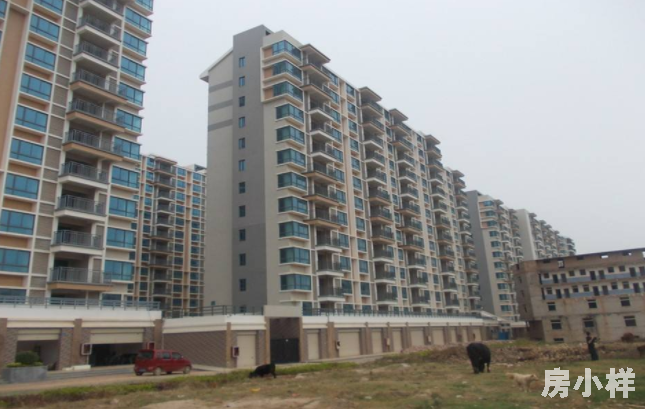 拆遷安置房和小產權房有什么區(qū)別，有房產證嗎?