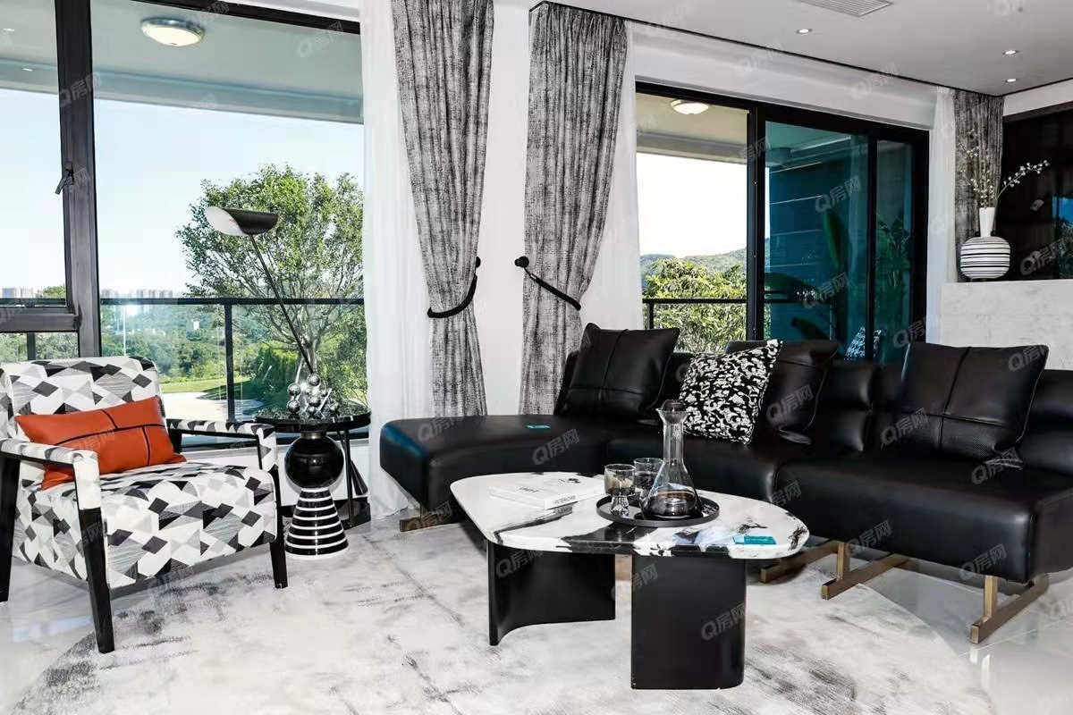 碧輝園十里銀灘，伴海云山苑均價-40000元/平