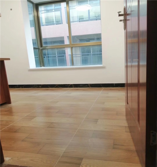 《南站新城》 大三房45.8萬一口價(jià)