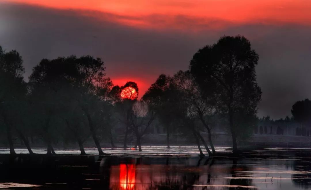 比如北京另一個(gè)著名的睡城天通苑